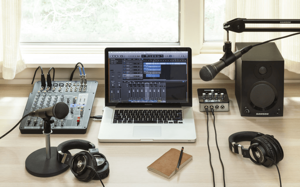 Create your own Podcast Studio
