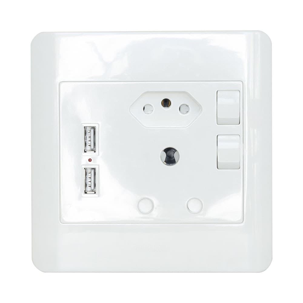 Single Wall Socket Adapter with Slimline SA, SA and 2x USB Ports (Switched)
