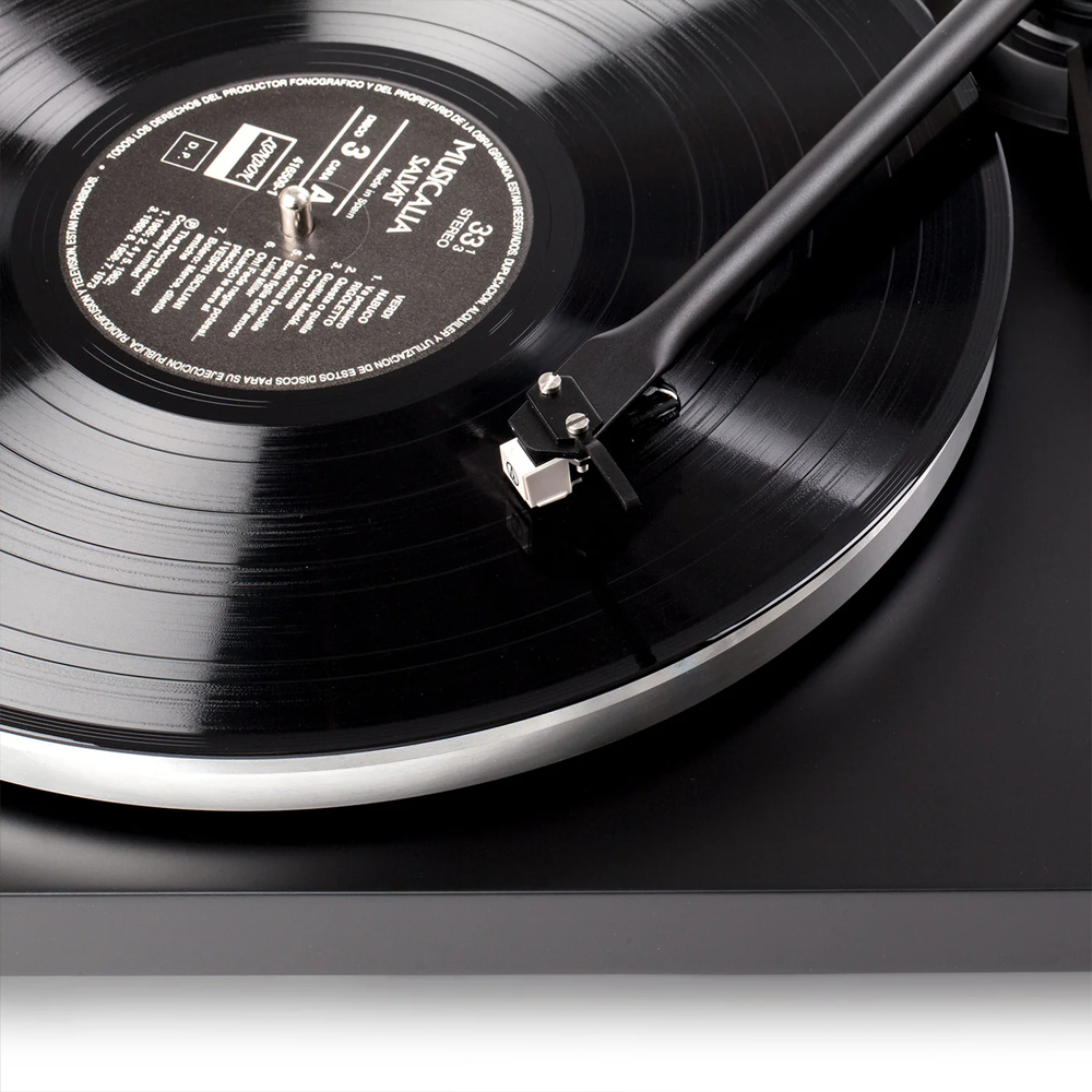Argon TT Turntable Black OPEN BOX - Turntable with built in RIIA Phone PreAmp — view 2
