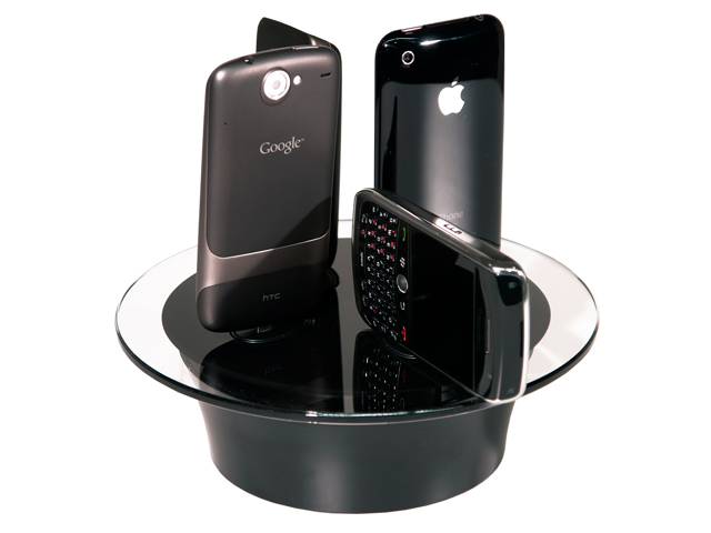 M Universal Charger Station - Charge your devices easily and with style