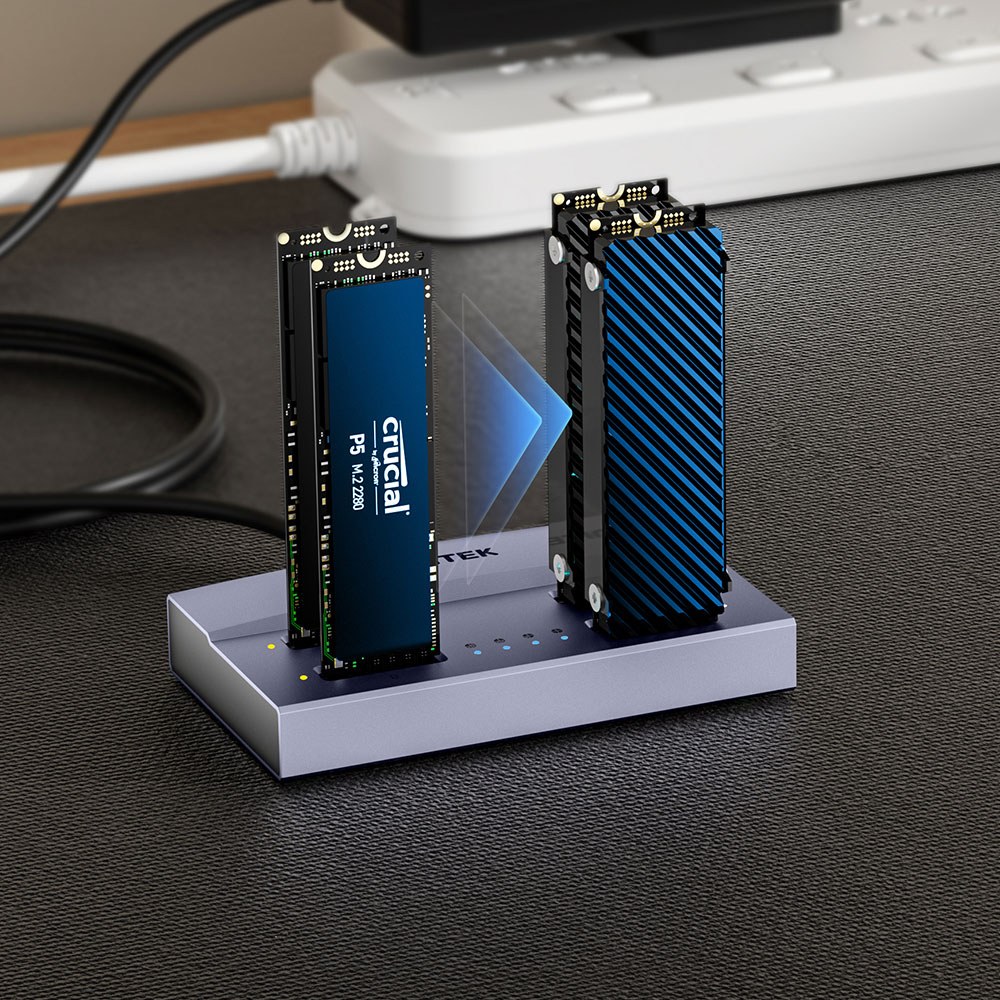 Unitek - S1243B Usb4.0 Type-C 4-Bay M.2 Ssd Docking Station With 1:3 Offline Cloning Function — view 6