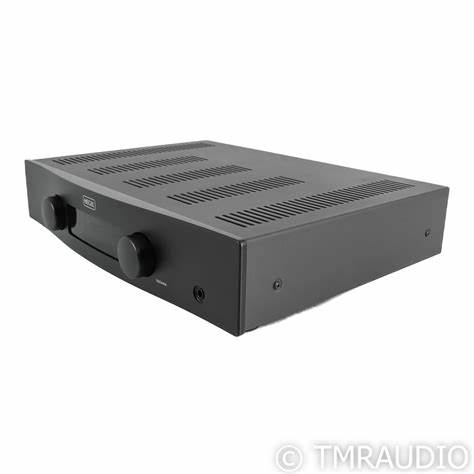 Hegel H95 - 65W Integrated Streaming Stereo Amplifier — view 2