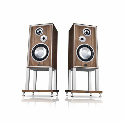 Leak HiFi SANDWICH 250 Walnut - 3 Way Loudspeaker Pair incl Stands