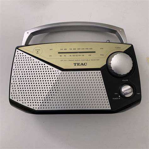 TEAC PR-300W Portable Radio with AUX-In Jack — view 4