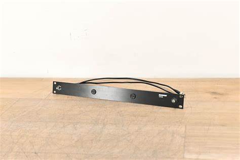 SHURE UA440 Antenna Rack Mount Kit — view 6