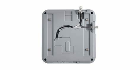 SHURE UA864LO Low Profile Wall Mount Antenna, Wideband, 470-698 MHz — view 2