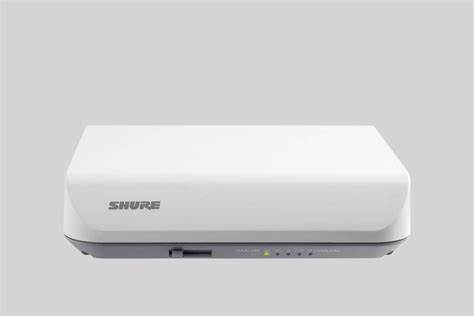 SHURE UA864LO Low Profile Wall Mount Antenna, Wideband, 470-698 MHz — view 3