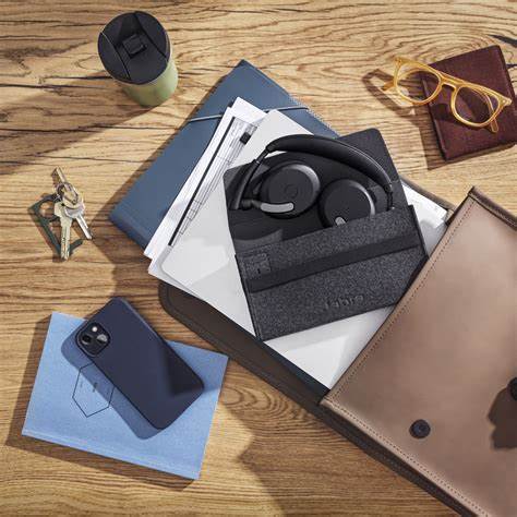 Jabra Evolve2 65 Stereo Wireless Headset USB-A Black (26699-999-899) — view 3