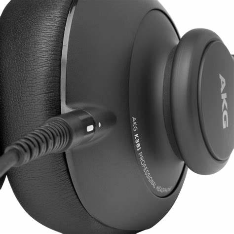 AKG Professional K361 Over-Ear Closed-Back Foldable Studio Headphones, 32 Ohms, 15Hz to 28kHz, Carry Bag, 3M Straight Cable — view 6