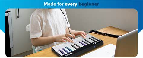 Gemini GPP 101 - Expandable 24-Key Light-Up Wireless MIDI Keyboard for Interactive Learning — view 5
