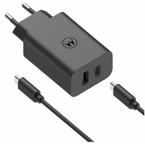 Motorola SJMC502 TurboPower 50W Dual USB-C And USB-A Charger — view 3