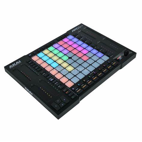 Akai Professional APC 64 - Ableton Live Controller with Full Colour LCD Mini Screen — view 2