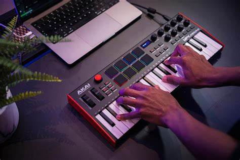 Akai Professional MPK MINI PLUS — view 5
