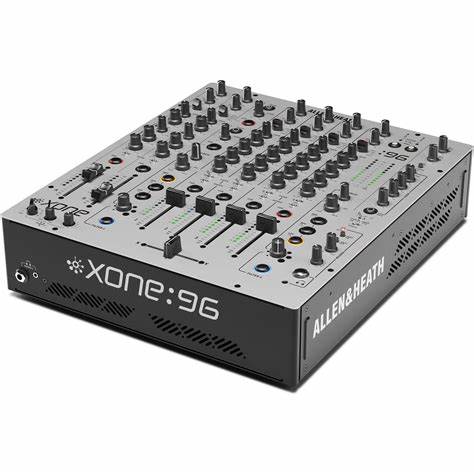 Allen Heath Xone XONE 96 - 6+2 Channel Analogue Mixer with Interface — view 2