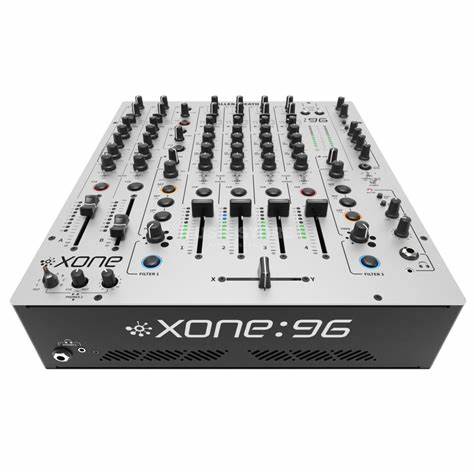 Allen Heath Xone XONE 96 - 6+2 Channel Analogue Mixer with Interface