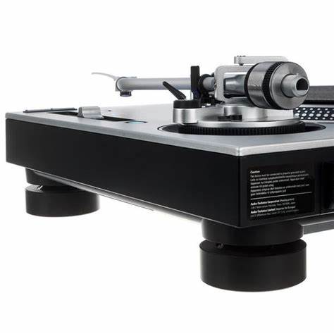 Audio-Technica AT-LP140XPSVE Silver Pro Direct Drive Turntable — view 3