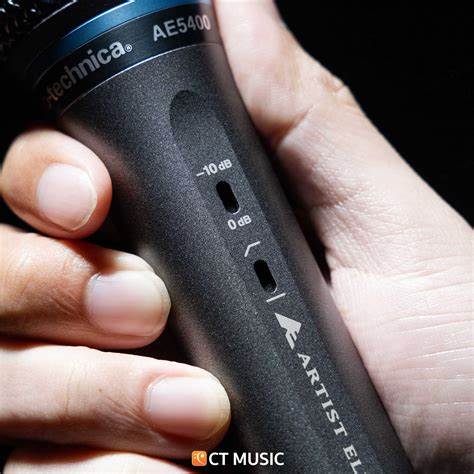 Audio-Technica AE5400 Cardioid Condenser Handheld Microphone — view 3