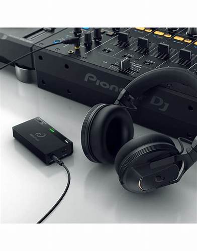 AlphaTheta HP‑TX01 Transmitter for Professional Wireless DJ Headphones — view 4