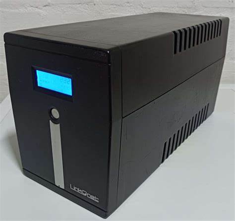 LINKQNET G3 230V 2KVA 1600W 24V DC 50A SCC Inverter — view 3