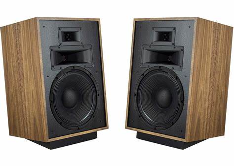 Klipsch Heritage Heresy IV American Walnut Floorstanding Speaker Pair — view 7