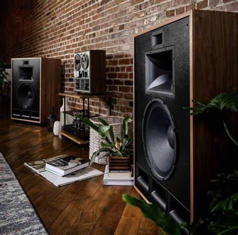 Klipsch Heritage Cornwall IV Black Ash Floorstanding Speaker Pair — view 2