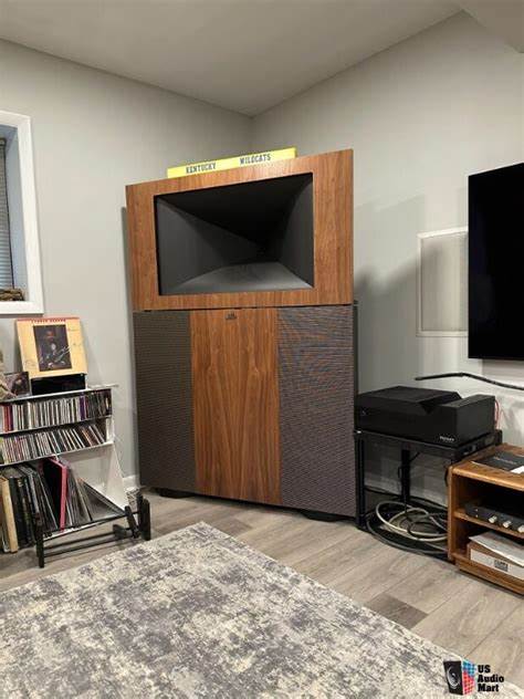 Klipsch Heritage Jubilee American Walnut Floorstanding Speaker — view 7