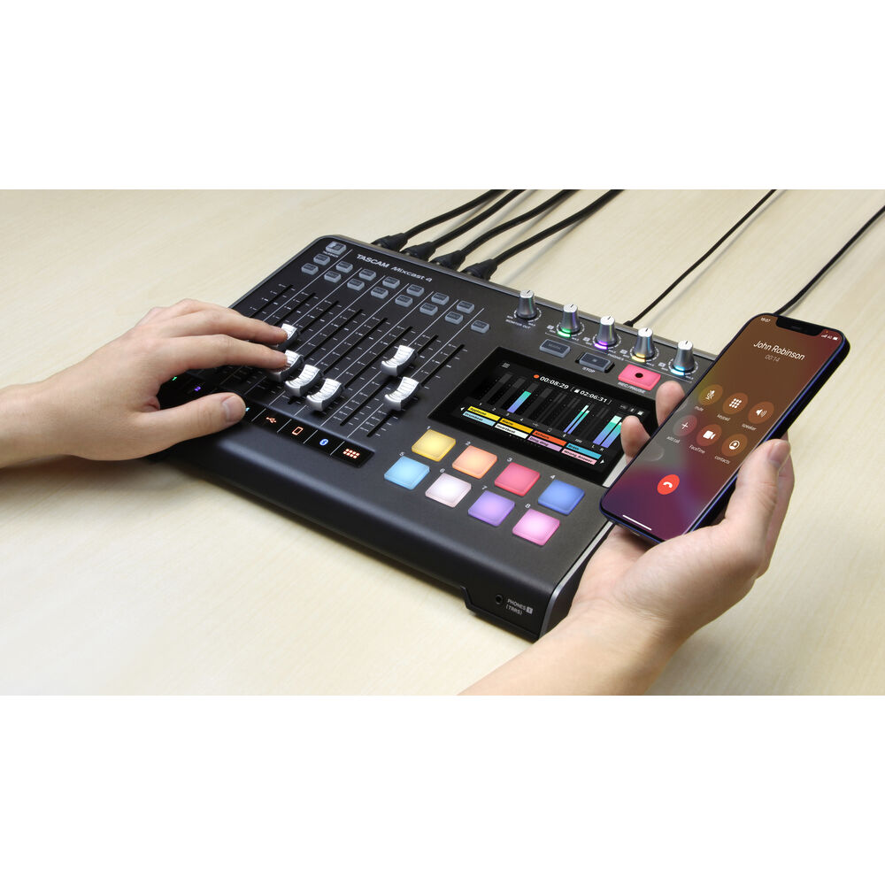 Tascam Mixcast 4 — view 5