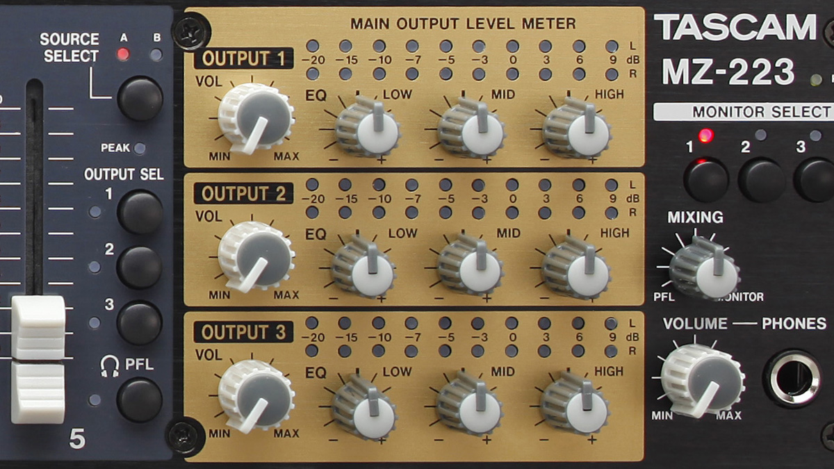 Tascam MZ-223 — view 2