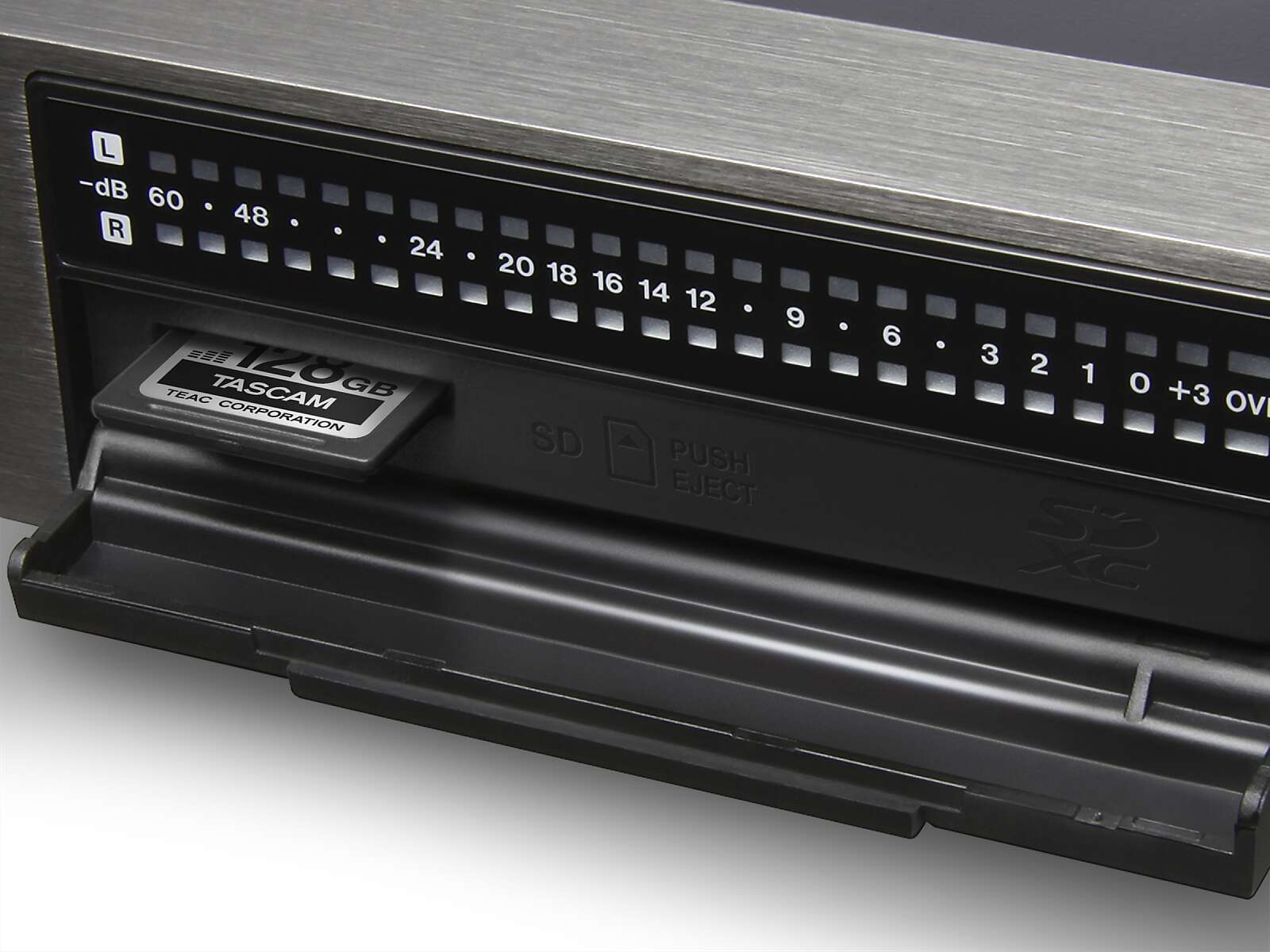 Tascam DA-3000 — view 4