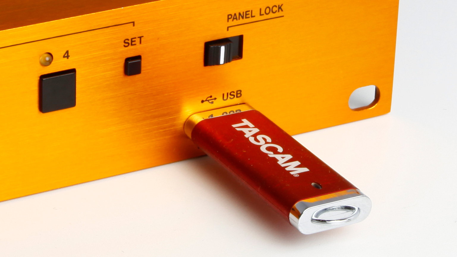 Tascam CG-2000 — view 4
