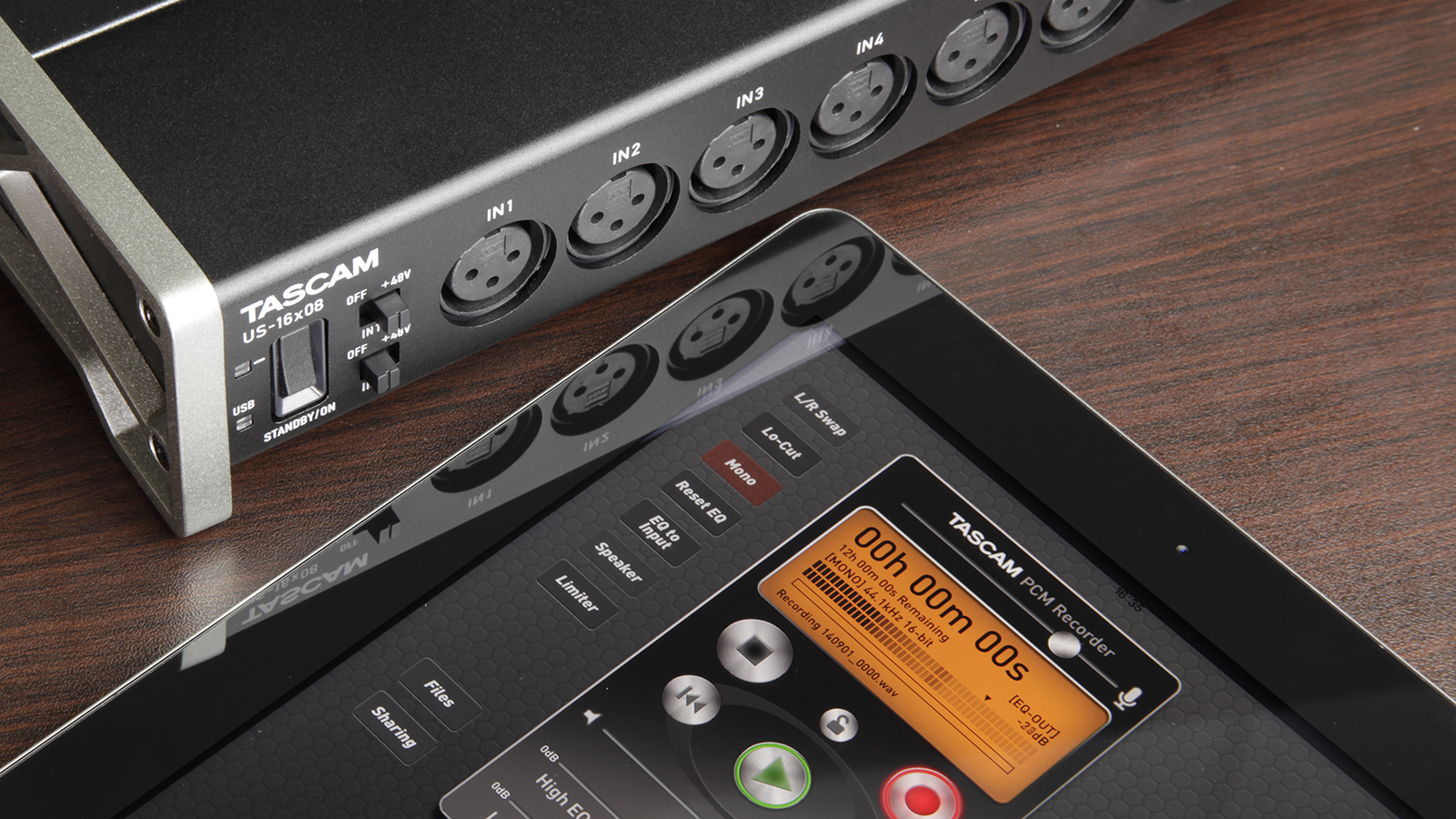 Tascam US-16x8 — view 4