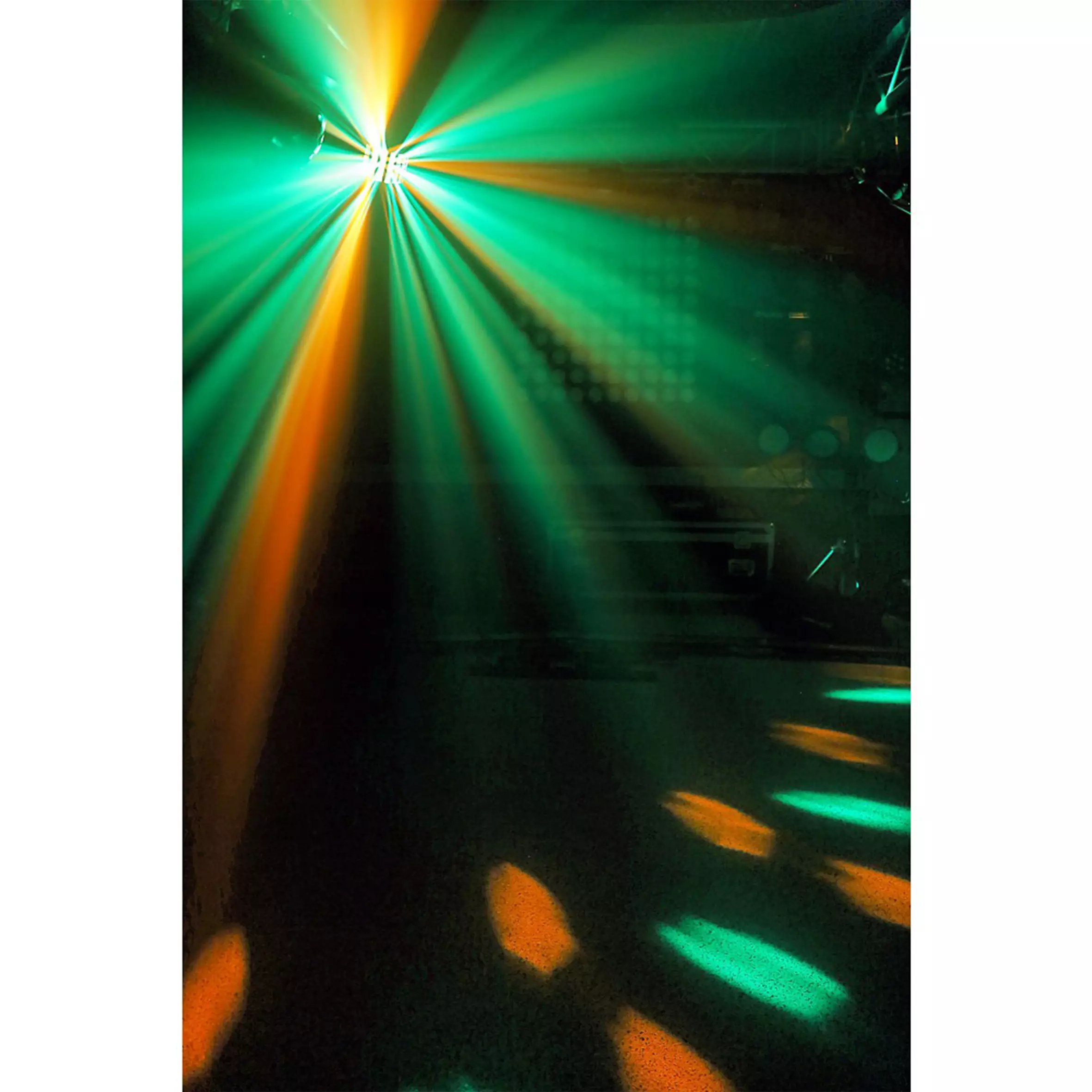 BeamZ BUTTERFLY II LED MINI DERBY 6x 3W RGBAWUVP — view 2