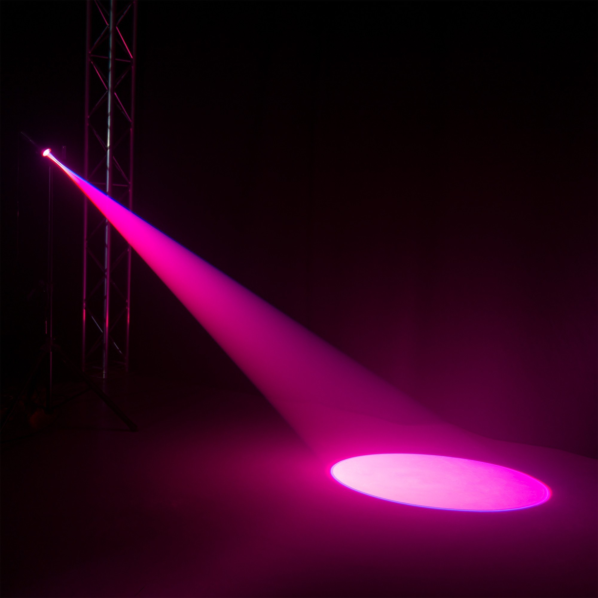 BeamZ PSZ18W LED PINSPOT ZOOM 1x 18W RGBW — view 3