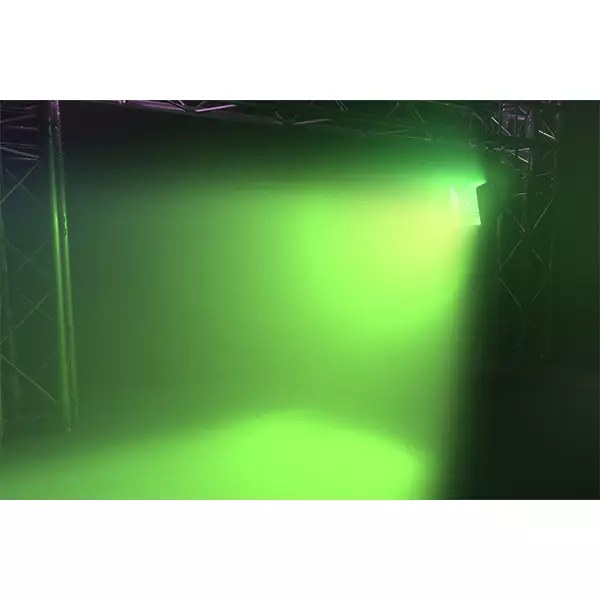 BeamZPro BTF200CZ LED Fresnel Zoom — view 3