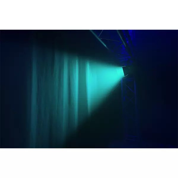 BeamZPro BTF440Z LED Fresnel Zoom IP20 4x40W RGBW — view 4