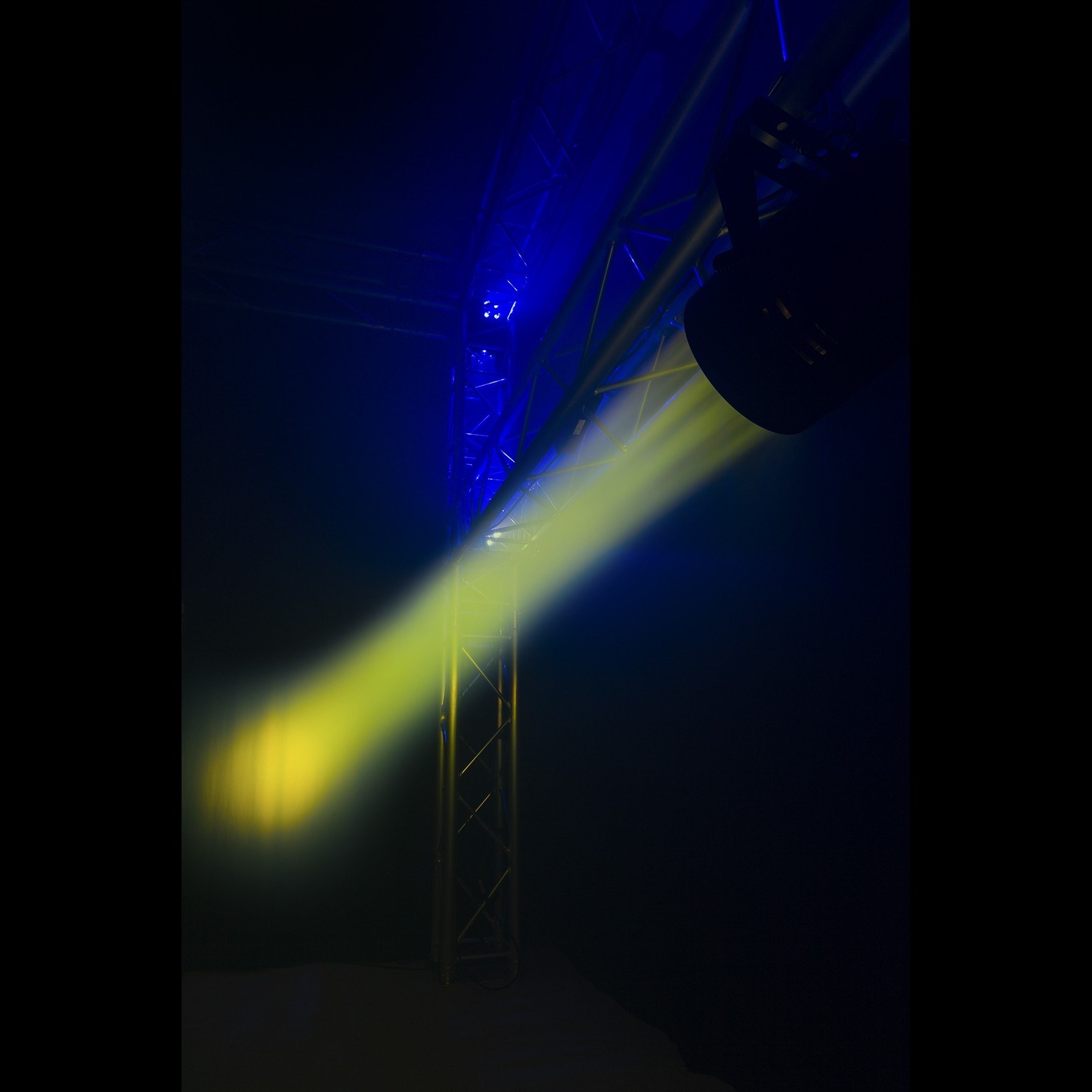 BeamZPro BWA550Z LED PAR IP65 19x 15W RGBW — view 5