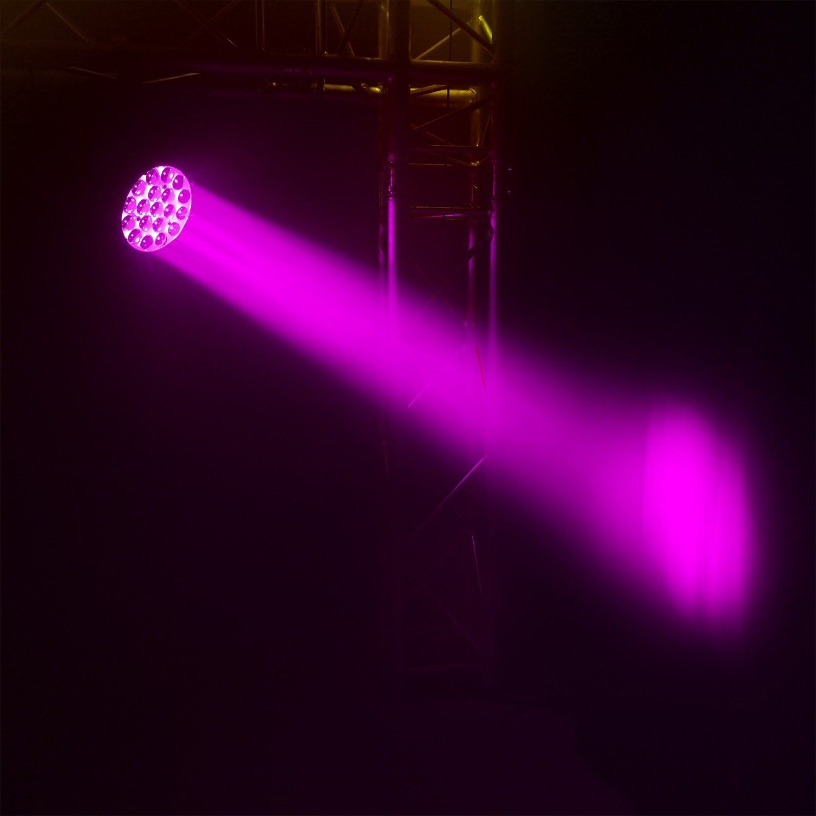 BeamZPro BWA550Z LED PAR IP65 19x 15W RGBW — view 7