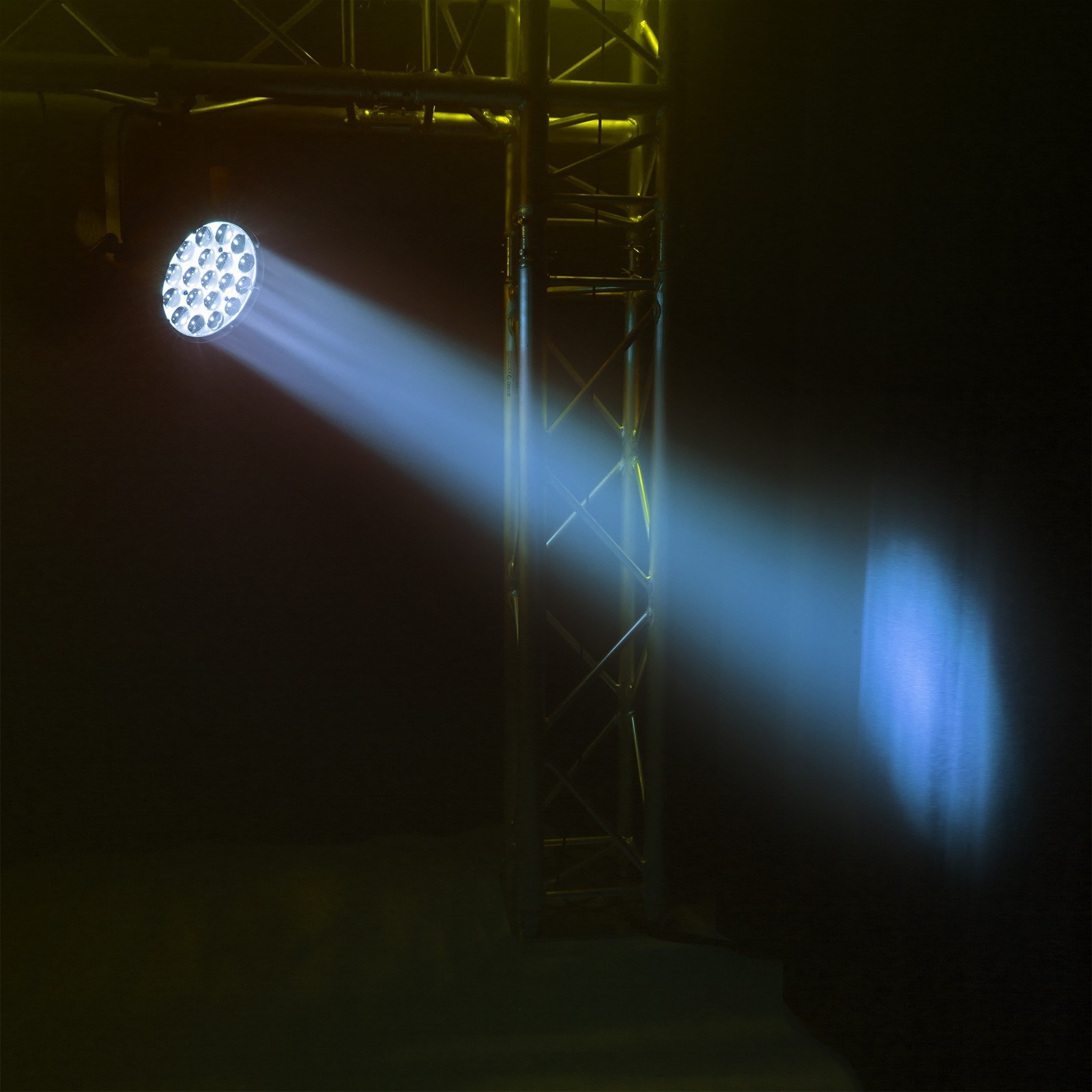 BeamZPro BWA550Z LED PAR IP65 19x 15W RGBW — view 8
