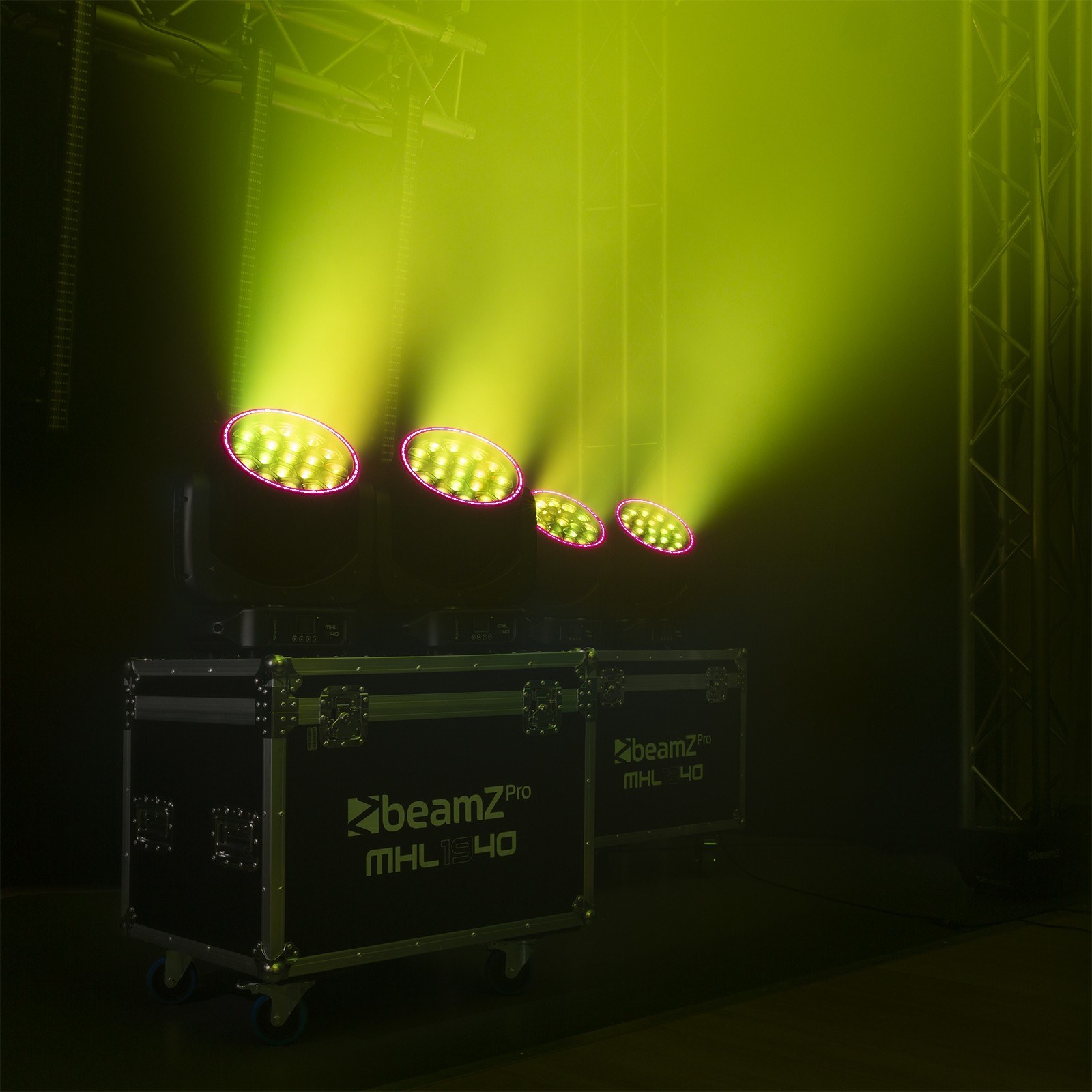 BeamZPro MHL1940 LED Moving Head Bee Eye Zoom 19x 40W RGBW [2 in a Flightcase] — view 7