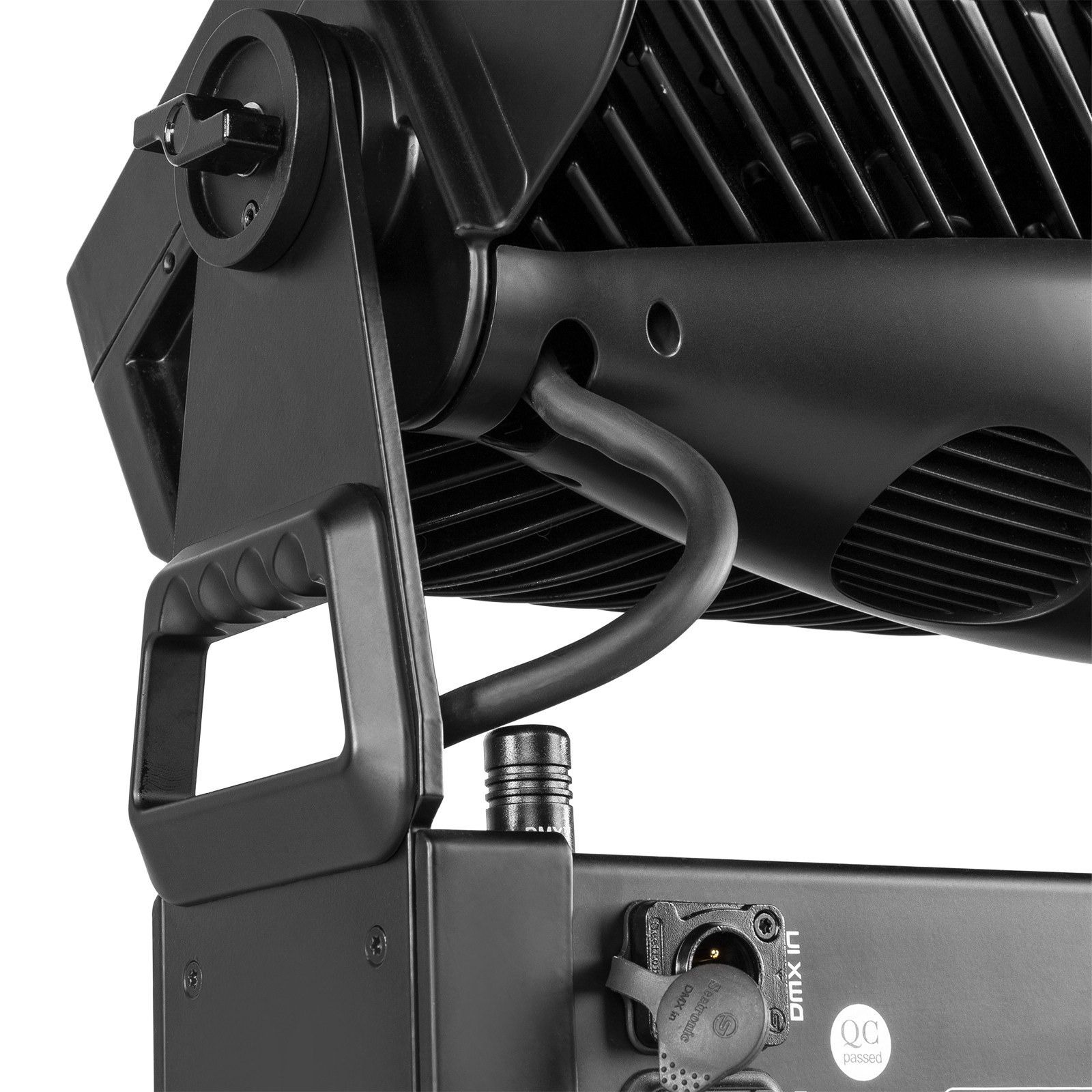 BeamZPro - STARCOLOR540Z LED Flood Light Wash Zoom IP65 36x 15W RGBW — view 7